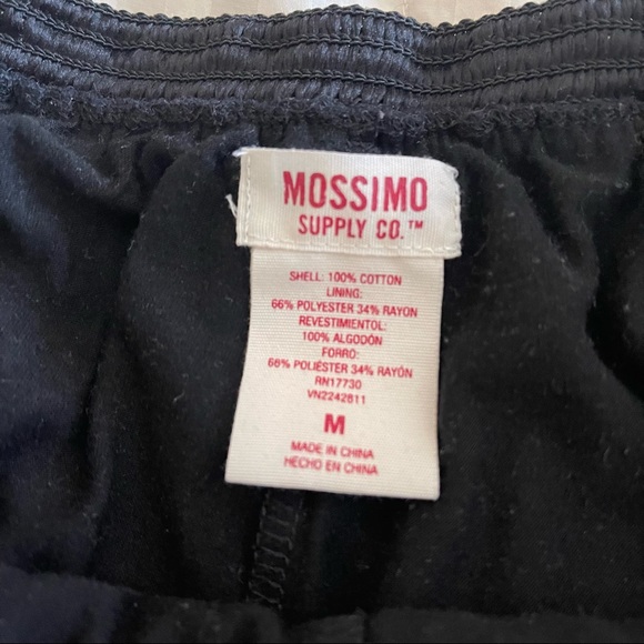 Bundle of 4 black shorts size medium or size 6 - Picture 13 of 14